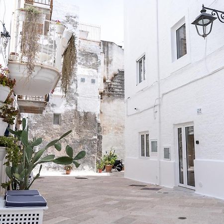 Wineart House, Terracielo Indipendente Nel Centro Di Monopoli Apartment Екстериор снимка